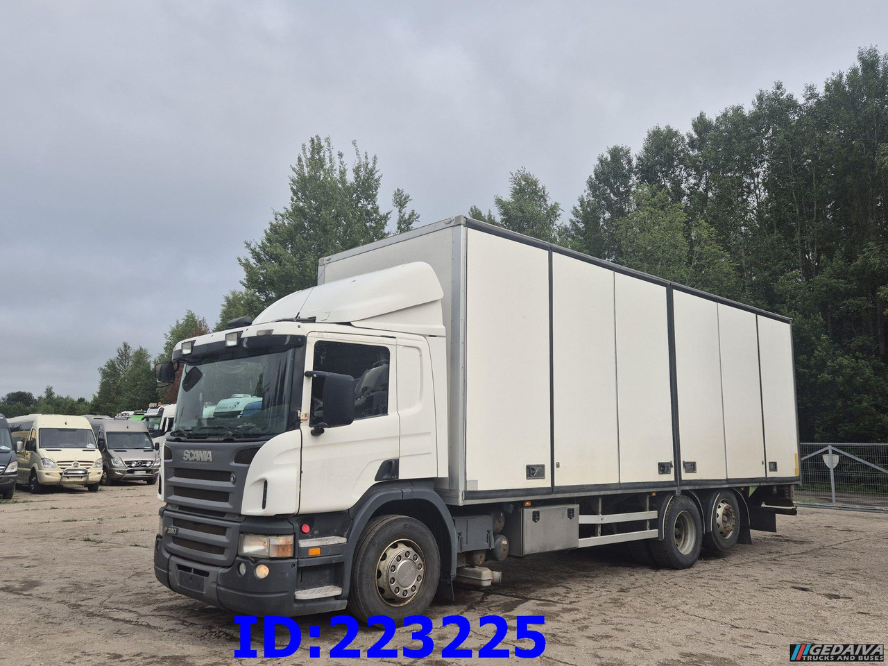 SCANIA P380 6x2 Open side box - بصندوق مغلق شاحنة: صور 1 SCANIA P380 6x2 Open side box - بصندوق مغلق شاحنة: صور 1