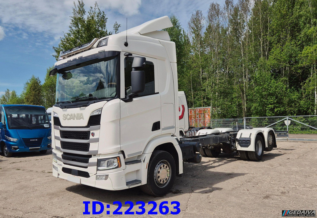 SCANIA R540 6x2 Retarder - الشاسيه شاحنة: صور 1 SCANIA R540 6x2 Retarder - الشاسيه شاحنة: صور 1