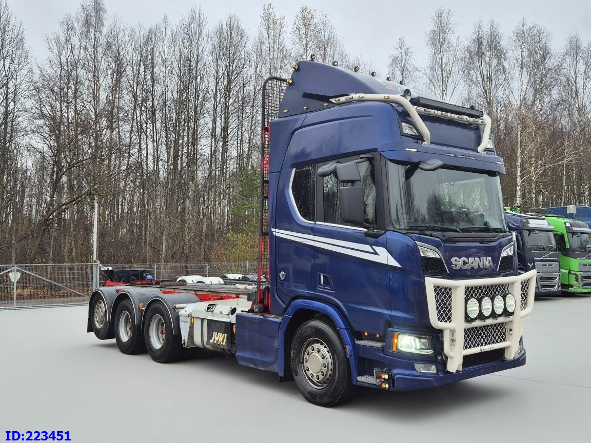 SCANIA R650 Full air 8x4 Steering axle (3 pedal) - الشاسيه شاحنة: صور 4 SCANIA R650 Full air 8x4 Steering axle (3 pedal) - الشاسيه شاحنة: صور 4