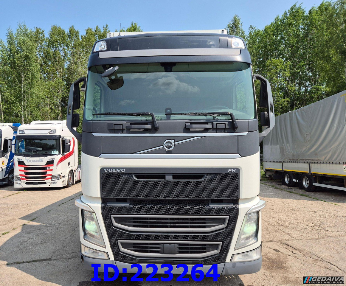 VOLVO FH13 460HP 6x2 Steering axle Euro6 - مبردة شاحنة: صور 2 VOLVO FH13 460HP 6x2 Steering axle Euro6 - مبردة شاحنة: صور 2
