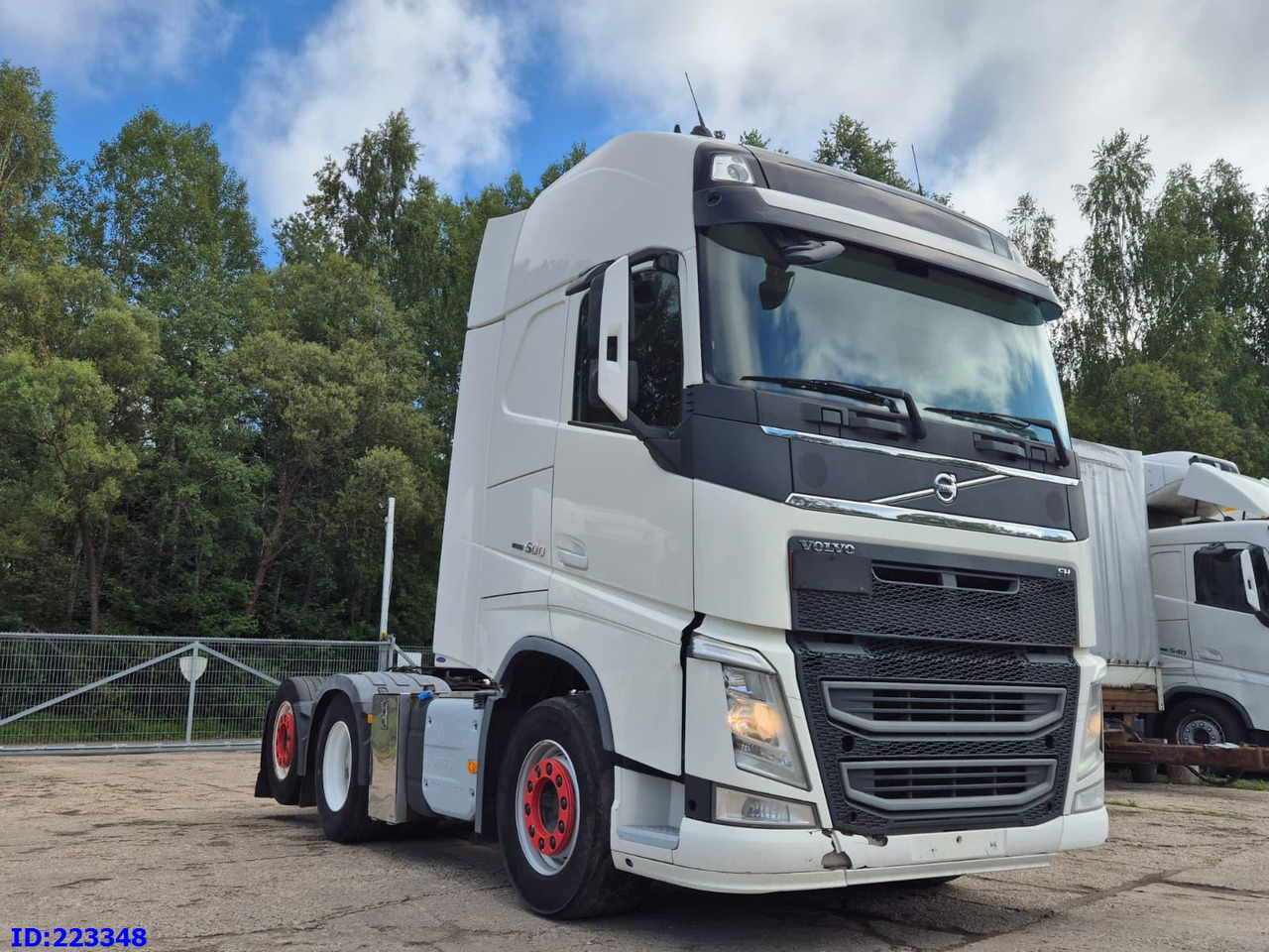 VOLVO FH13 500HP 6X2 Euro6 - شاحنة جرار: صور 4 VOLVO FH13 500HP 6X2 Euro6 - شاحنة جرار: صور 4