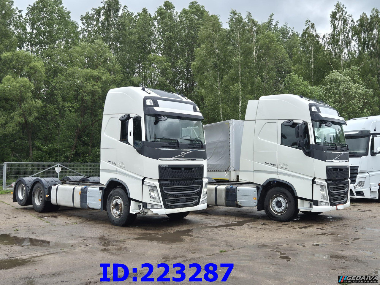 VOLVO FH13 540HP - 10 tyre (2pcs. available) - الشاسيه شاحنة: صور 1 VOLVO FH13 540HP - 10 tyre (2pcs. available) - الشاسيه شاحنة: صور 1