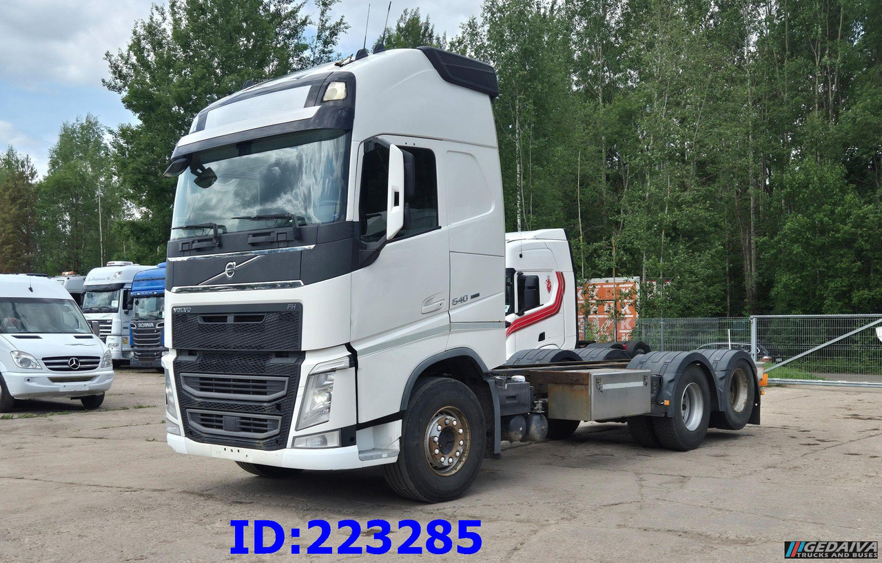 VOLVO FH13 540HP 6x2 (10 tyre) Euro6 - الشاسيه شاحنة: صور 1 VOLVO FH13 540HP 6x2 (10 tyre) Euro6 - الشاسيه شاحنة: صور 1