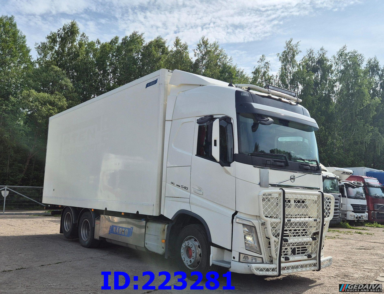 VOLVO FH13 540HP 6x2 (10 tyre) Euro6 - متساوي شاحنة: صور 4 VOLVO FH13 540HP 6x2 (10 tyre) Euro6 - متساوي شاحنة: صور 4