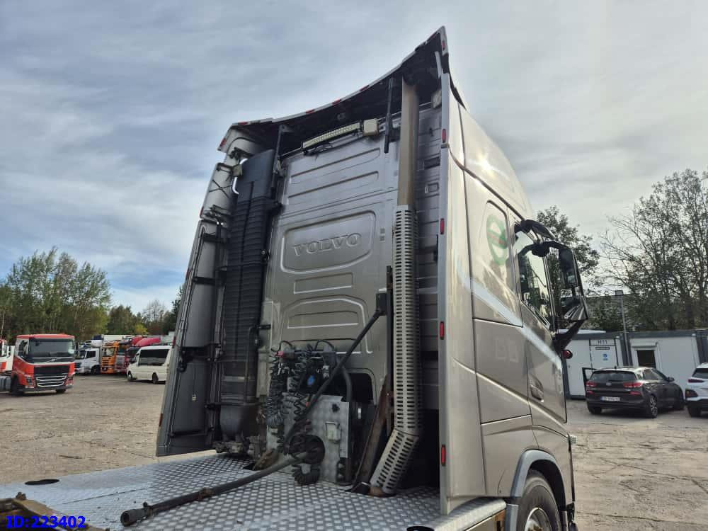 VOLVO FH13 540HP 6x4 low mileage 660.000 km. hydraulics - شاحنة جرار: صور 5 VOLVO FH13 540HP 6x4 low mileage 660.000 km. hydraulics - شاحنة جرار: صور 5