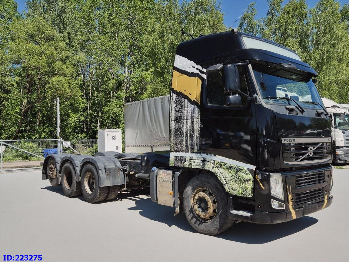 VOLVO FH13 540HP 8X4 (Steering axle) RETARDER - الشاسيه شاحنة: صور 4 VOLVO FH13 540HP 8X4 (Steering axle) RETARDER - الشاسيه شاحنة: صور 4