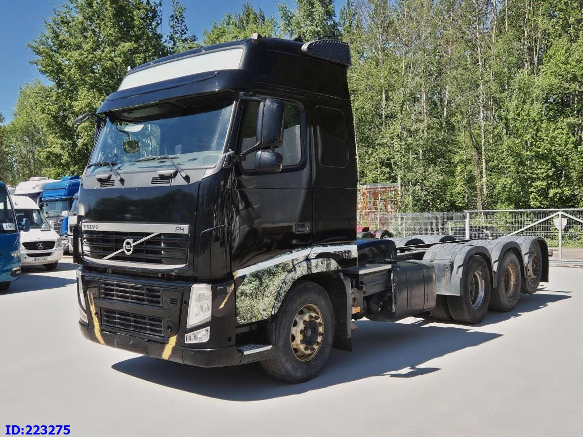 VOLVO FH13 540HP 8X4 (Steering axle) RETARDER - الشاسيه شاحنة: صور 1 VOLVO FH13 540HP 8X4 (Steering axle) RETARDER - الشاسيه شاحنة: صور 1