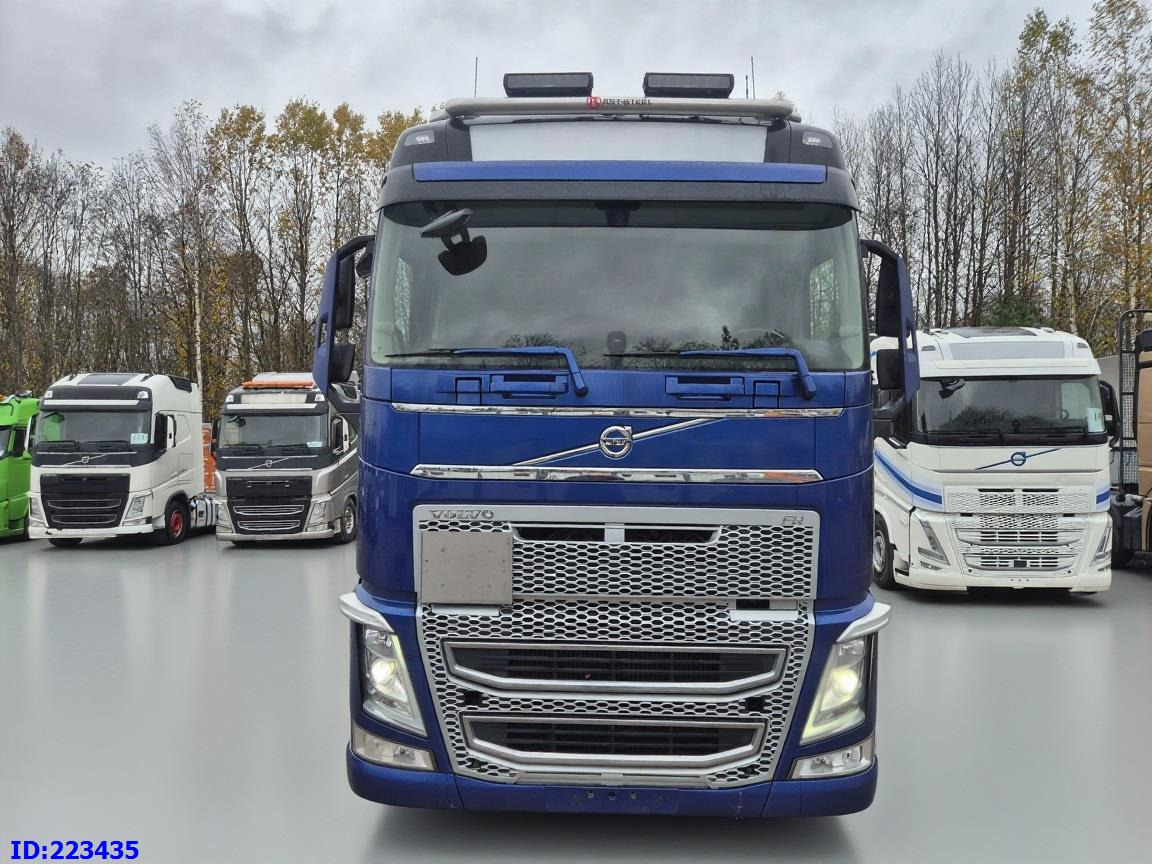 VOLVO FH13 540HP 8x4 (steering axle) - الشاسيه شاحنة: صور 2 VOLVO FH13 540HP 8x4 (steering axle) - الشاسيه شاحنة: صور 2