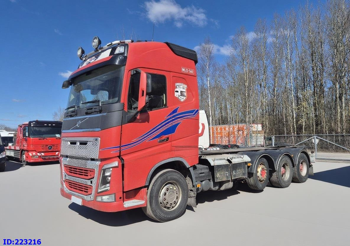 VOLVO FH16 700HP 8X4 Big axle - الشاسيه شاحنة: صور 1 VOLVO FH16 700HP 8X4 Big axle - الشاسيه شاحنة: صور 1