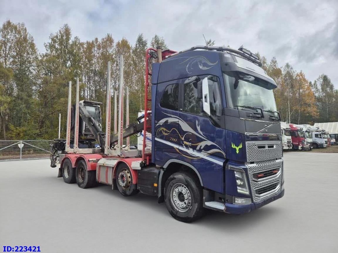 VOLVO FH16 750HP 8x4 + KESLA CRANE - شاحنة قطع الأشجار: صور 4 VOLVO FH16 750HP 8x4 + KESLA CRANE - شاحنة قطع الأشجار: صور 4