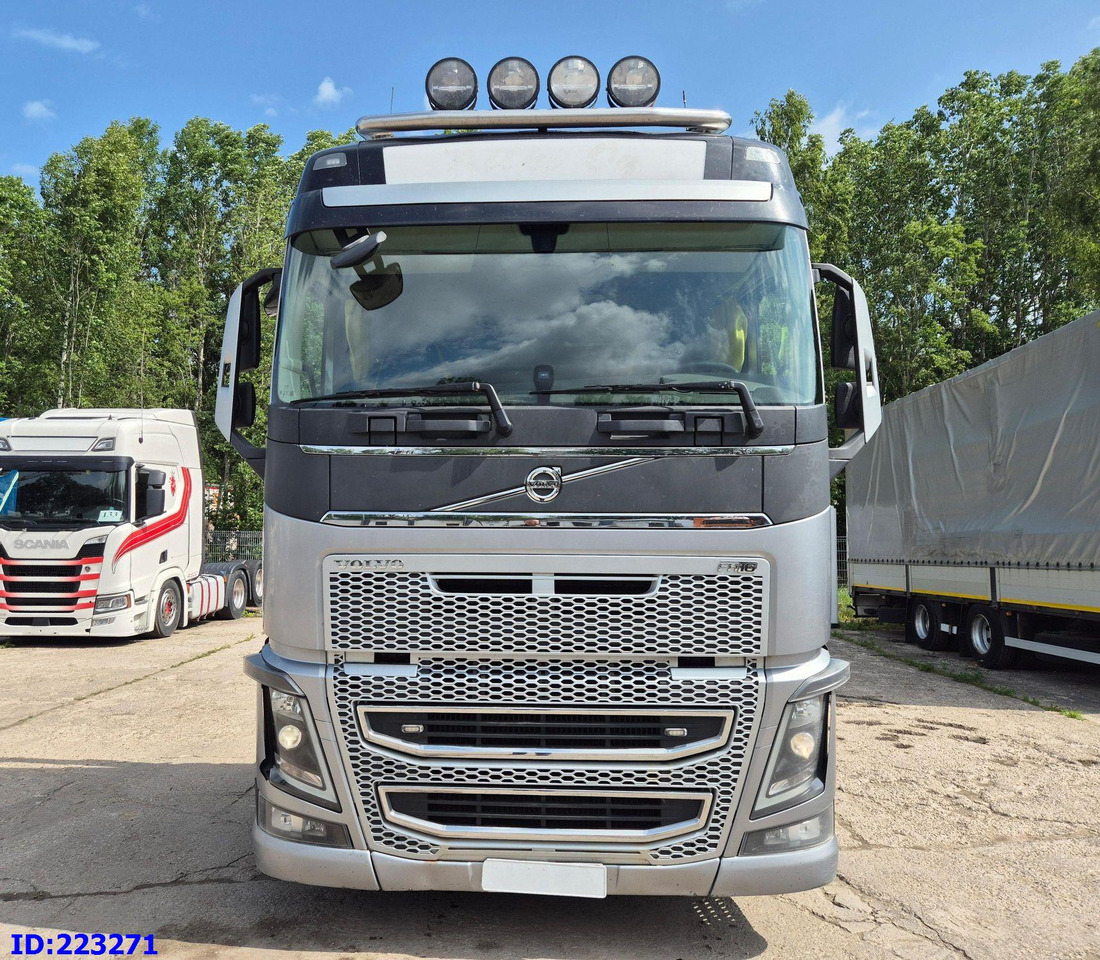 VOLVO FH16 750HP 8x4 (Steering axle / 2 axles lifting) - الشاسيه شاحنة: صور 2 VOLVO FH16 750HP 8x4 (Steering axle / 2 axles lifting) - الشاسيه شاحنة: صور 2