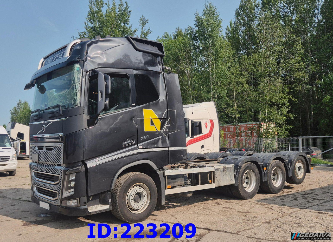 VOLVO FH16 750HP 8x4 Steering axle - الشاسيه شاحنة: صور 4 VOLVO FH16 750HP 8x4 Steering axle - الشاسيه شاحنة: صور 4