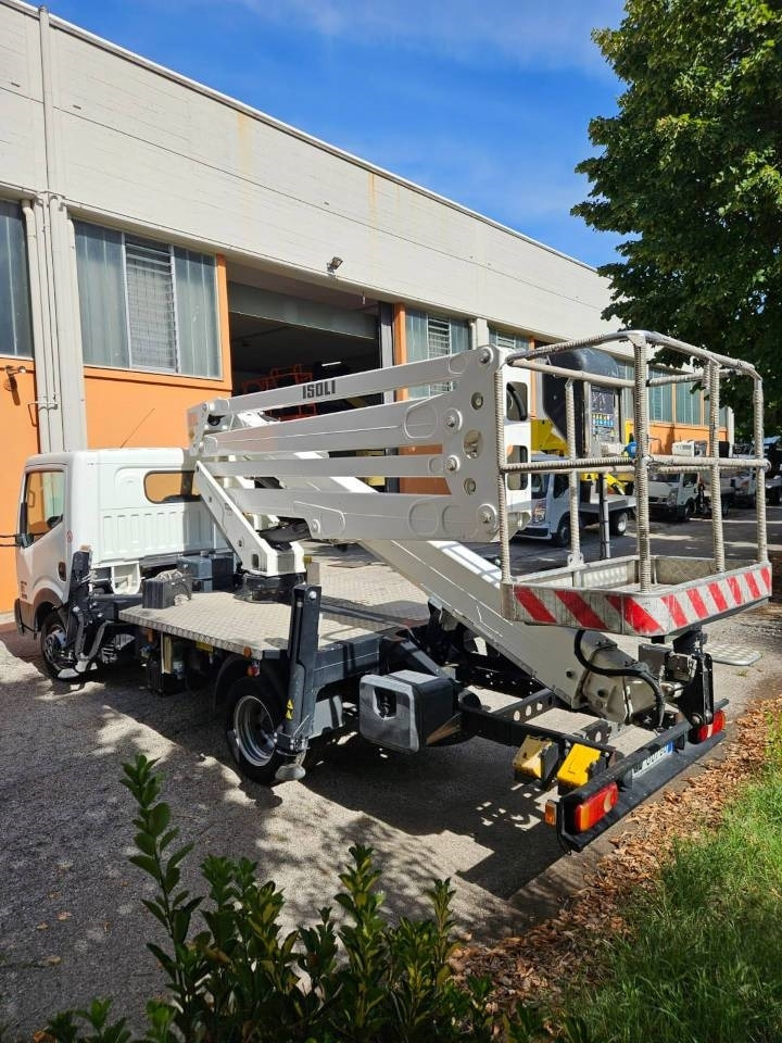 Isoli PNT 230  - مصاعد الازدهار محمولة على شاحنة: صور 5 Isoli PNT 230  - مصاعد الازدهار محمولة على شاحنة: صور 5