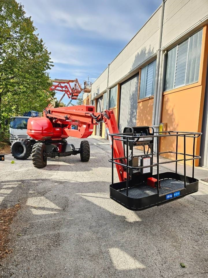 Manitou 160 ATJ - رافعات سلة مفصلية: صور 1 Manitou 160 ATJ - رافعات سلة مفصلية: صور 1