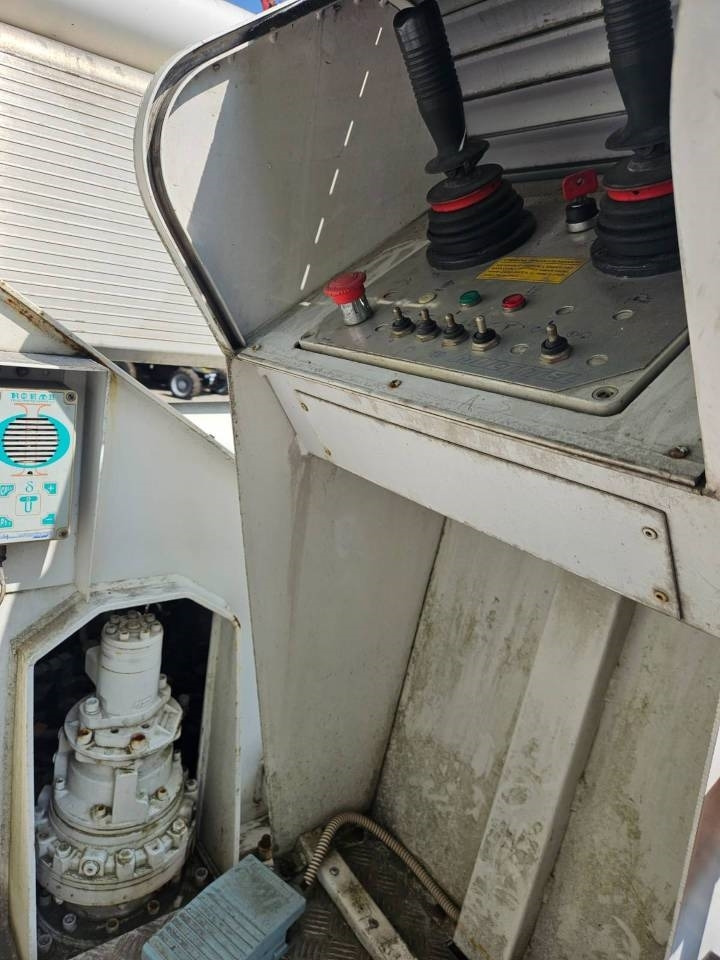 مصاعد الازدهار محمولة على شاحنة Multitel J328.200 ALU EF: صور 18