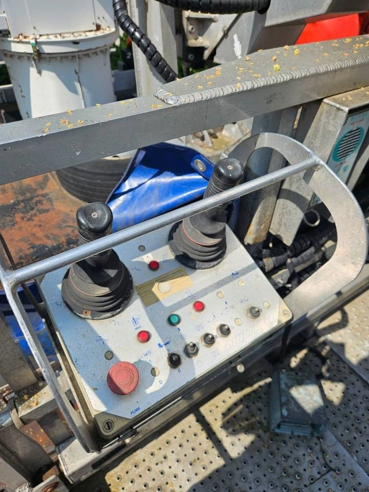 مصاعد الازدهار محمولة على شاحنة Multitel J328.200 ALU EF: صور 19