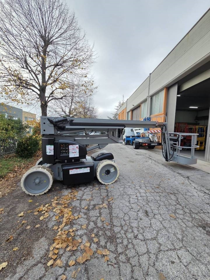 تأجير Niftylift HR 15 HDE Niftylift HR 15 HDE: صور 9 تأجير Niftylift HR 15 HDE Niftylift HR 15 HDE: صور 9