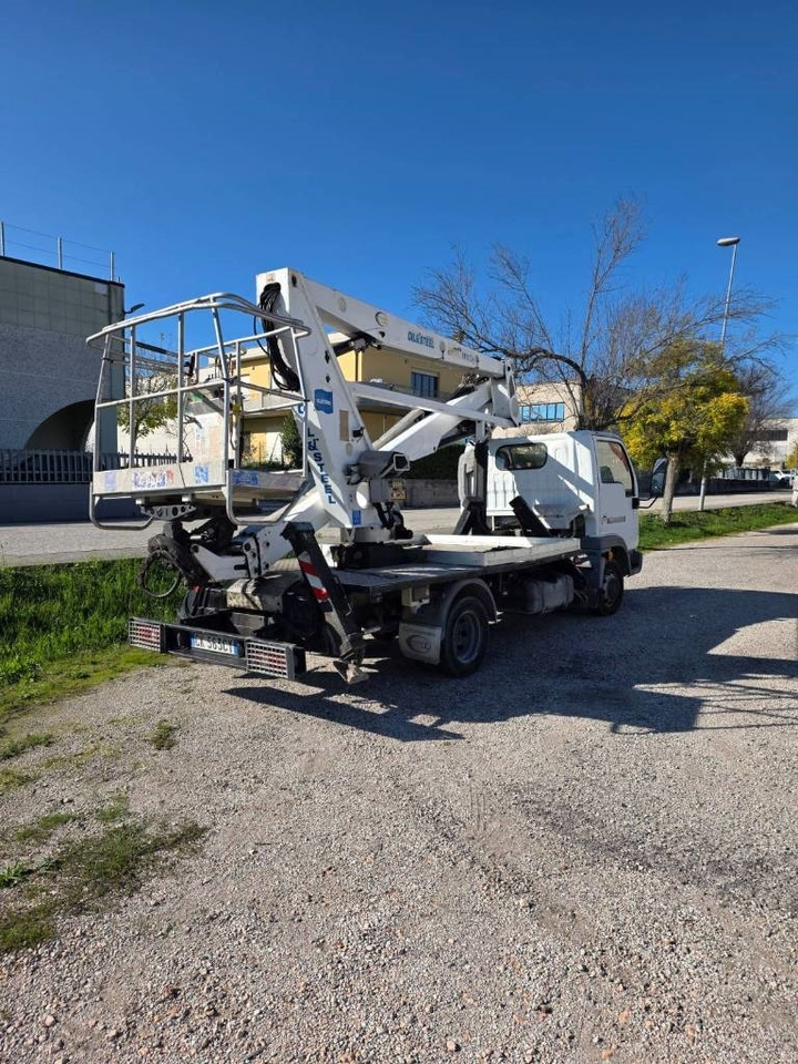 Oil & Steel Snake 19.11 City - مصاعد الازدهار محمولة على شاحنة: صور 2 Oil & Steel Snake 19.11 City - مصاعد الازدهار محمولة على شاحنة: صور 2