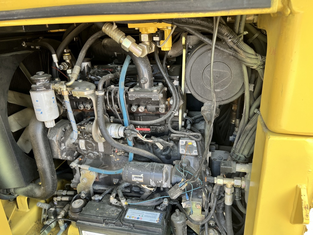 مدحلة الأسفلت Bomag BW 174 n. Chr. (111667): صور 10 مدحلة الأسفلت Bomag BW 174 n. Chr. (111667): صور 10