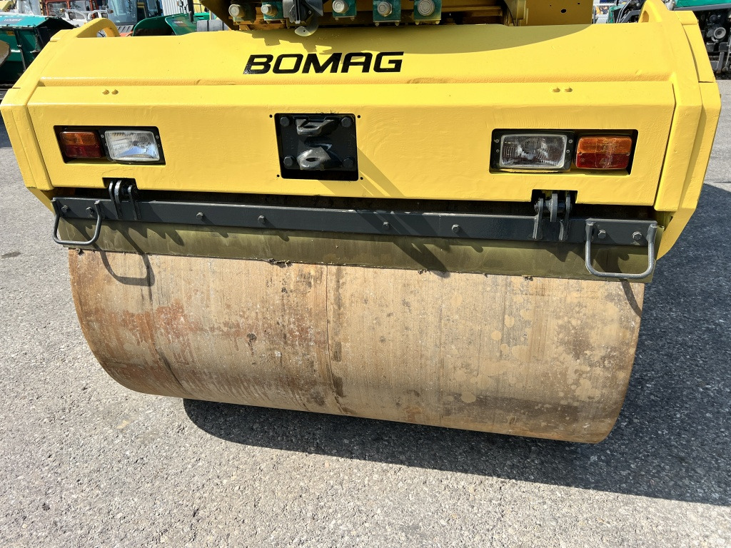 مدحلة الأسفلت Bomag BW 174 n. Chr. (111667): صور 13 مدحلة الأسفلت Bomag BW 174 n. Chr. (111667): صور 13