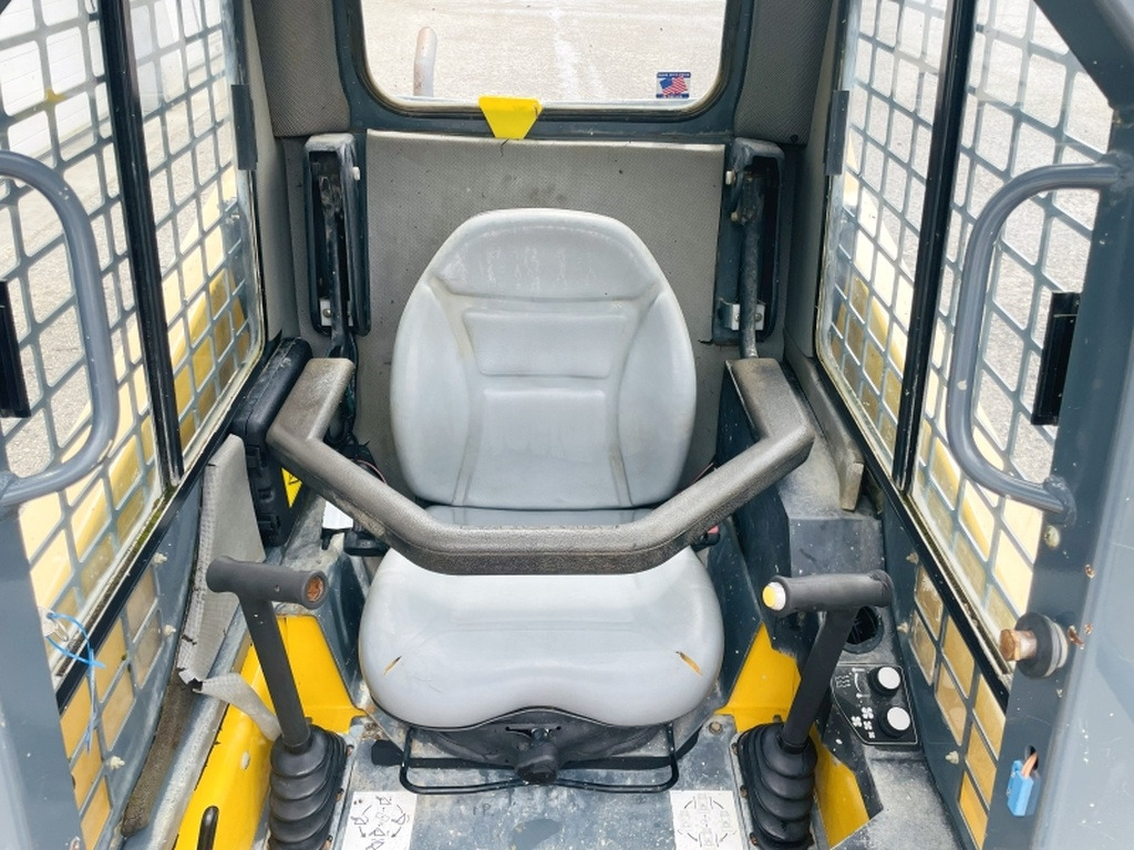 Gehl SL4240 (4035) - شيول صغير: صور 5 Gehl SL4240 (4035) - شيول صغير: صور 5