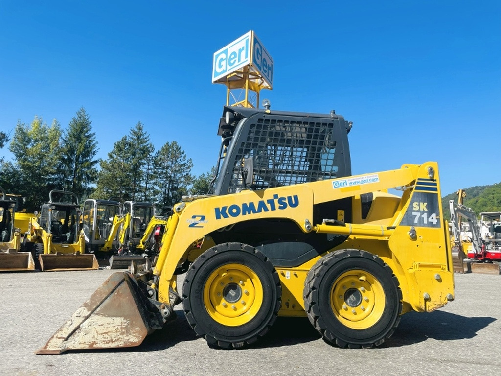 Komatsu SK714-5 (4067) - شيول صغير: صور 1 Komatsu SK714-5 (4067) - شيول صغير: صور 1