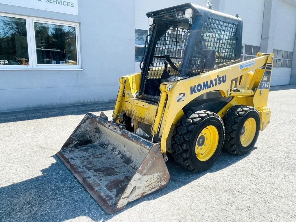Komatsu SK714-5 (4067) - شيول صغير: صور 4 Komatsu SK714-5 (4067) - شيول صغير: صور 4