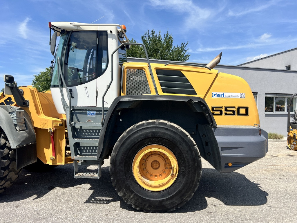 Liebherr L 550 (111617) - اللودر بعجل: صور 2 Liebherr L 550 (111617) - اللودر بعجل: صور 2