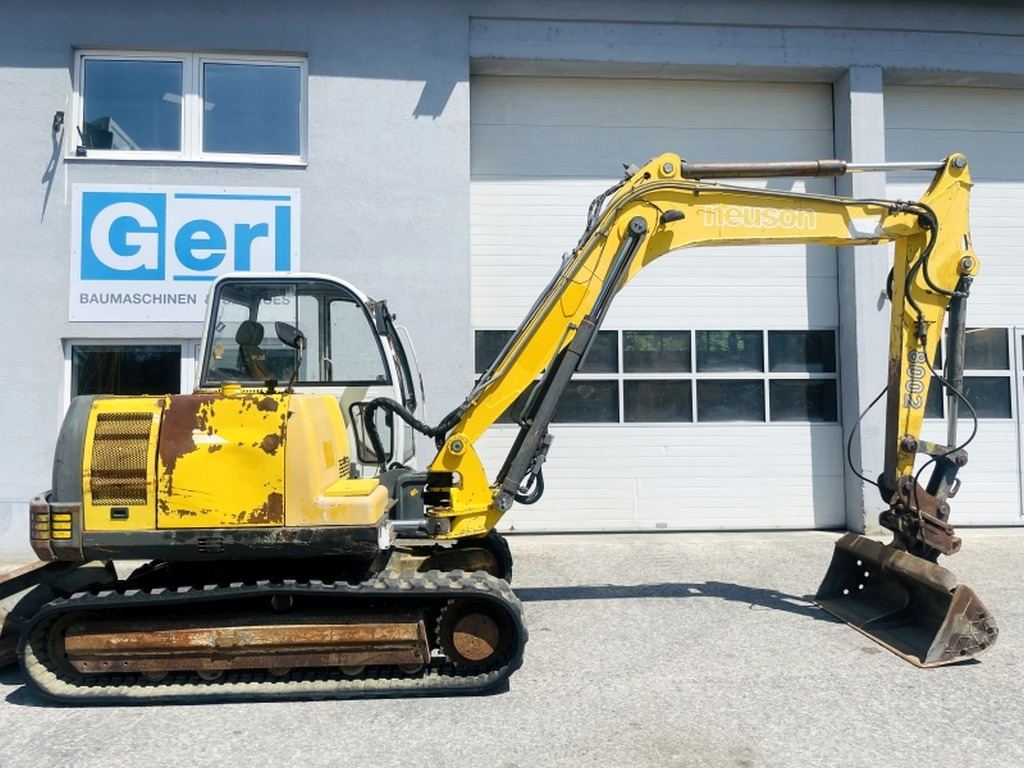 Neuson G8002 RDV (4015) - حفارة مصغرة: صور 2 Neuson G8002 RDV (4015) - حفارة مصغرة: صور 2
