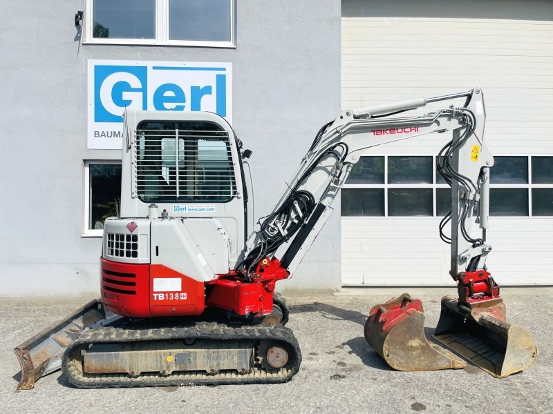 Takeuchi TB138FR (3775) - حفارة مصغرة: صور 2 Takeuchi TB138FR (3775) - حفارة مصغرة: صور 2
