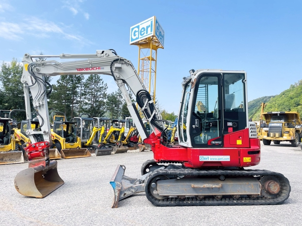 Takeuchi TB280FR (4051) - حفارة مصغرة: صور 1 Takeuchi TB280FR (4051) - حفارة مصغرة: صور 1