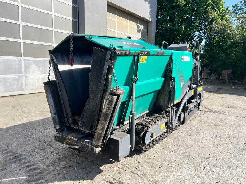 Vögele Super 800 Typ 07,90 (111206) - العامل بالقار: صور 2 Vögele Super 800 Typ 07,90 (111206) - العامل بالقار: صور 2