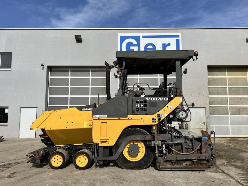 Volvo-ABG 6870 (111064) - العامل بالقار: صور 1 Volvo-ABG 6870 (111064) - العامل بالقار: صور 1