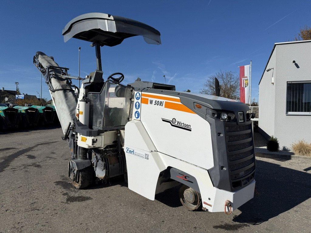 Wirtgen W 50 Ri (111751) - ماكينات لصقل الأسفلت: صور 5 Wirtgen W 50 Ri (111751) - ماكينات لصقل الأسفلت: صور 5