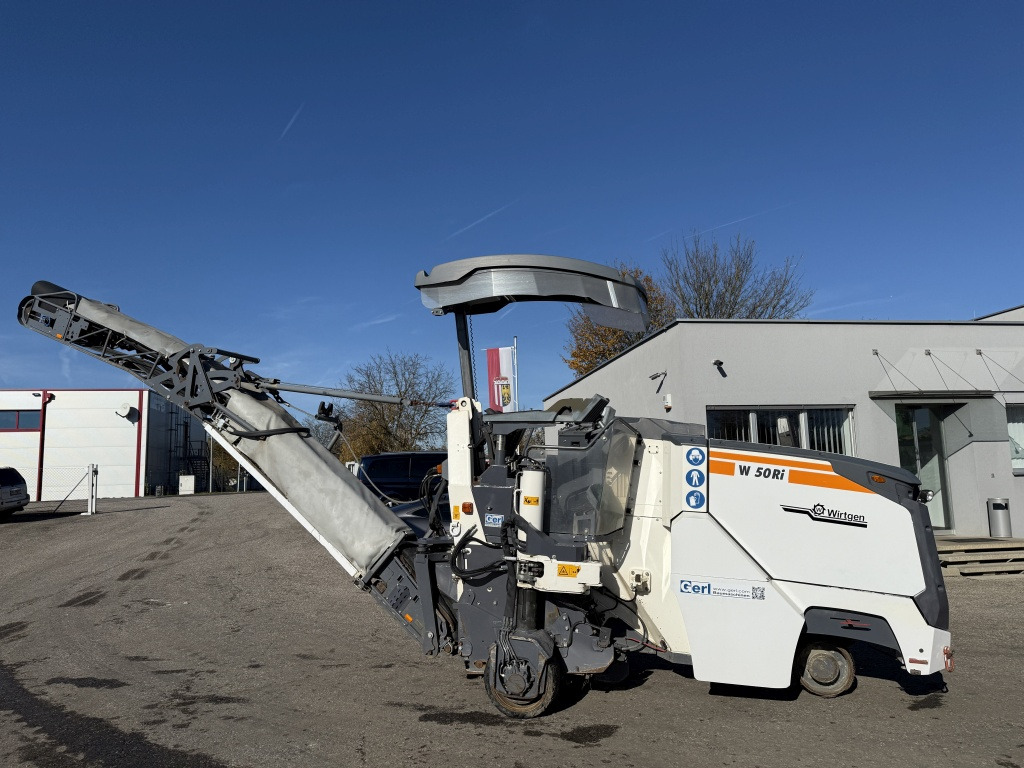 Wirtgen W 50 Ri (111751) - ماكينات لصقل الأسفلت: صور 4 Wirtgen W 50 Ri (111751) - ماكينات لصقل الأسفلت: صور 4