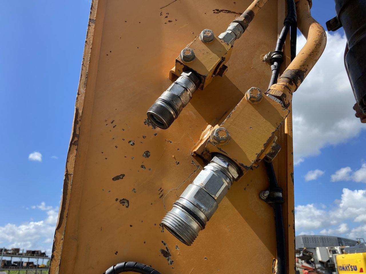 حفارات زحافة Case CX210C: صور 10