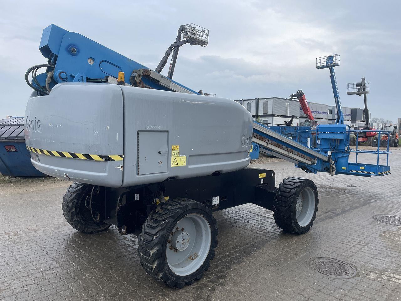 Genie S-60HC - رافعات سلة تلسكوبية: صور 4 Genie S-60HC - رافعات سلة تلسكوبية: صور 4