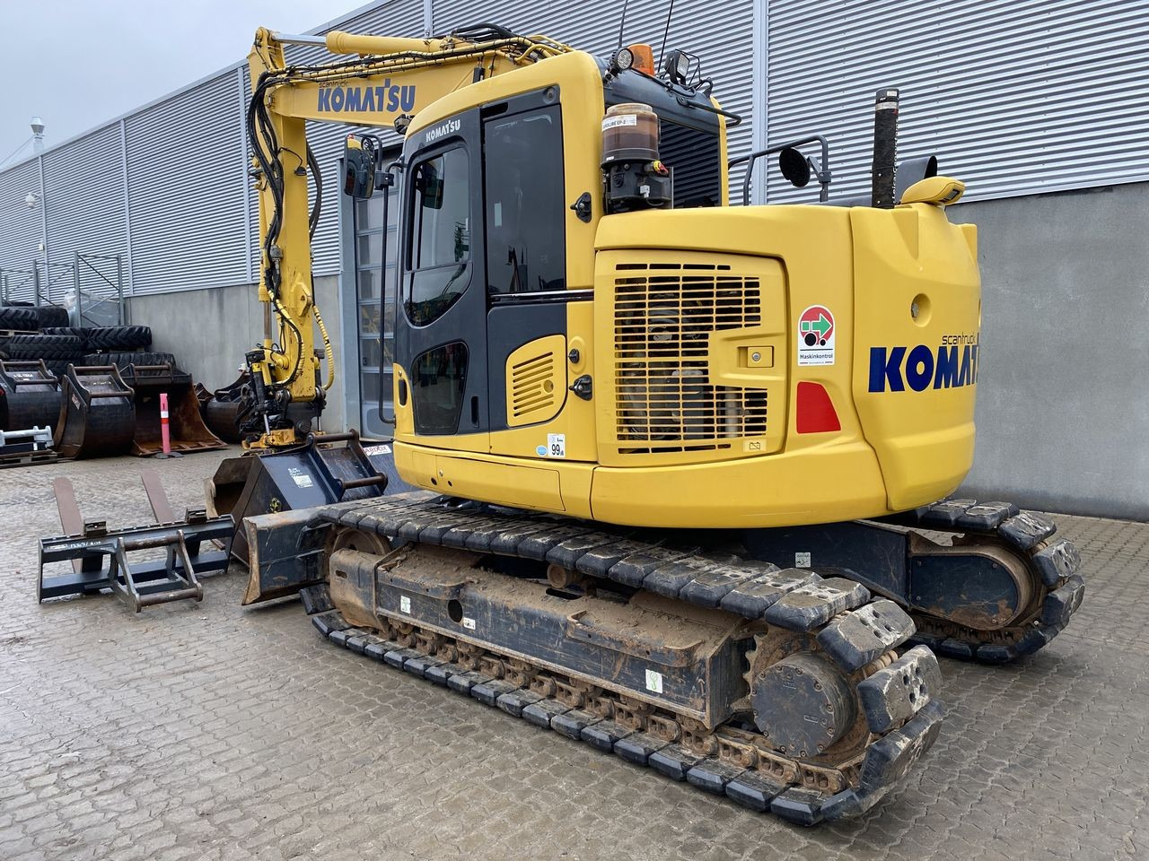 Komatsu PC138US-11 - حفارات زحافة: صور 2 Komatsu PC138US-11 - حفارات زحافة: صور 2