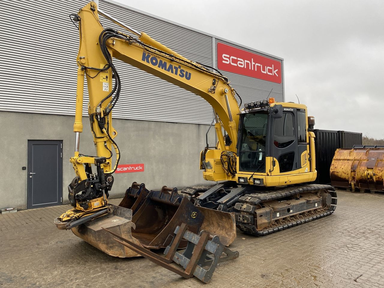 Komatsu PC138US-11 - حفارات زحافة: صور 1 Komatsu PC138US-11 - حفارات زحافة: صور 1