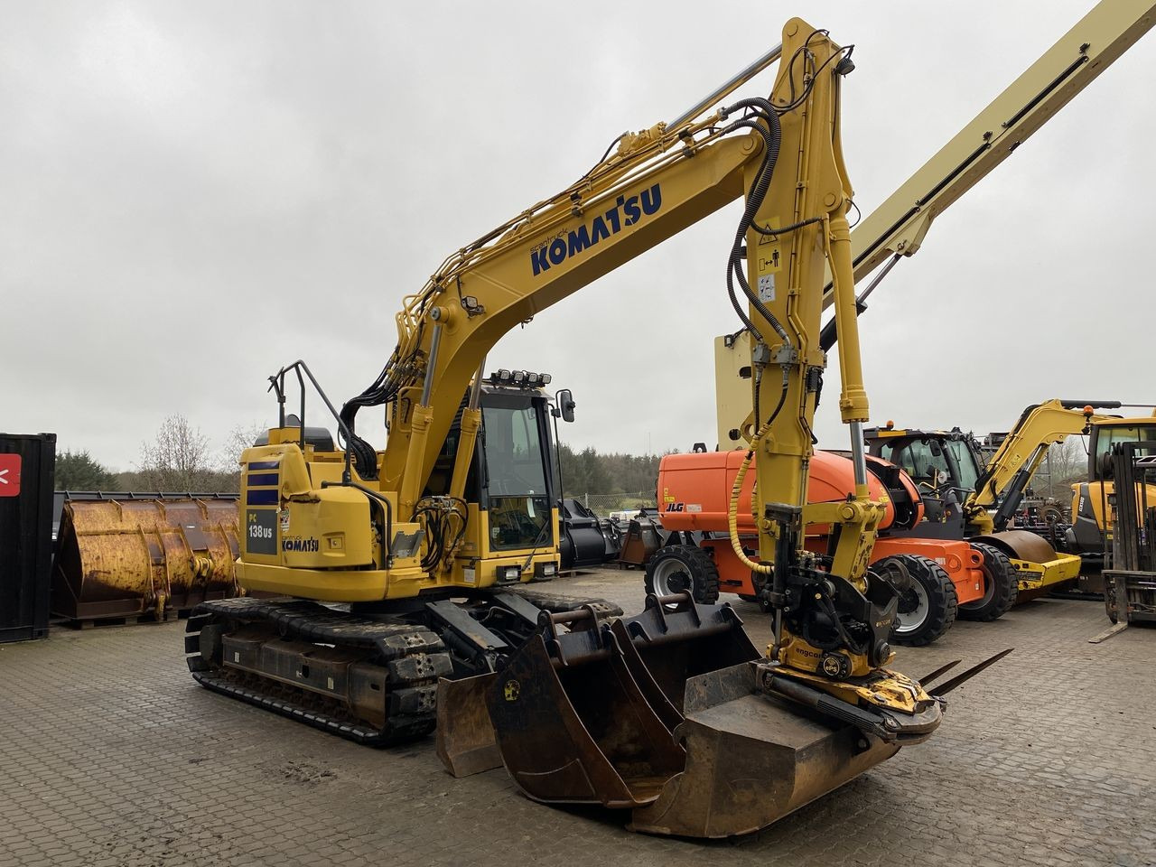 Komatsu PC138US-11 - حفارات زحافة: صور 5 Komatsu PC138US-11 - حفارات زحافة: صور 5