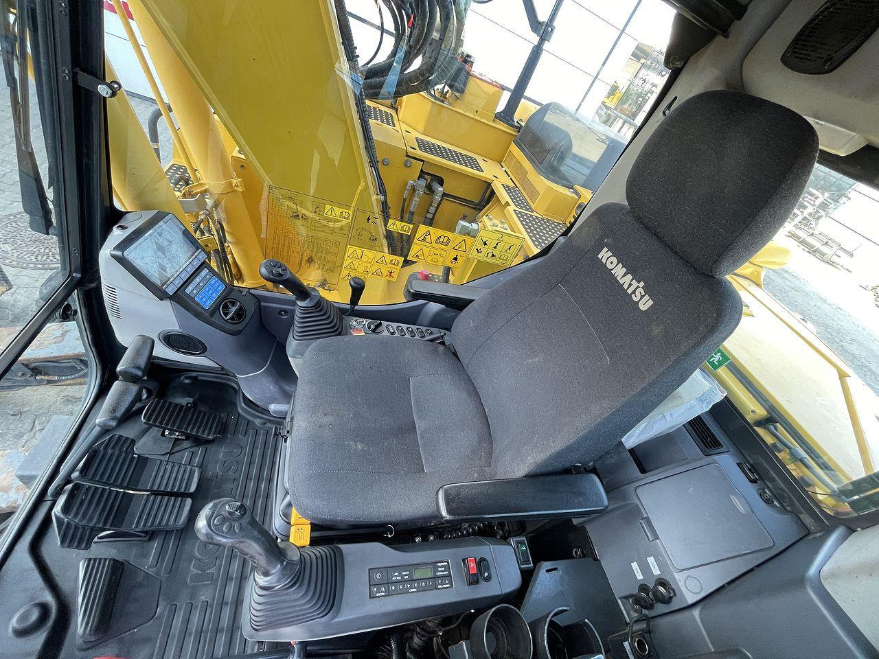 Komatsu PC138US-11 - حفارات زحافة: صور 3 Komatsu PC138US-11 - حفارات زحافة: صور 3