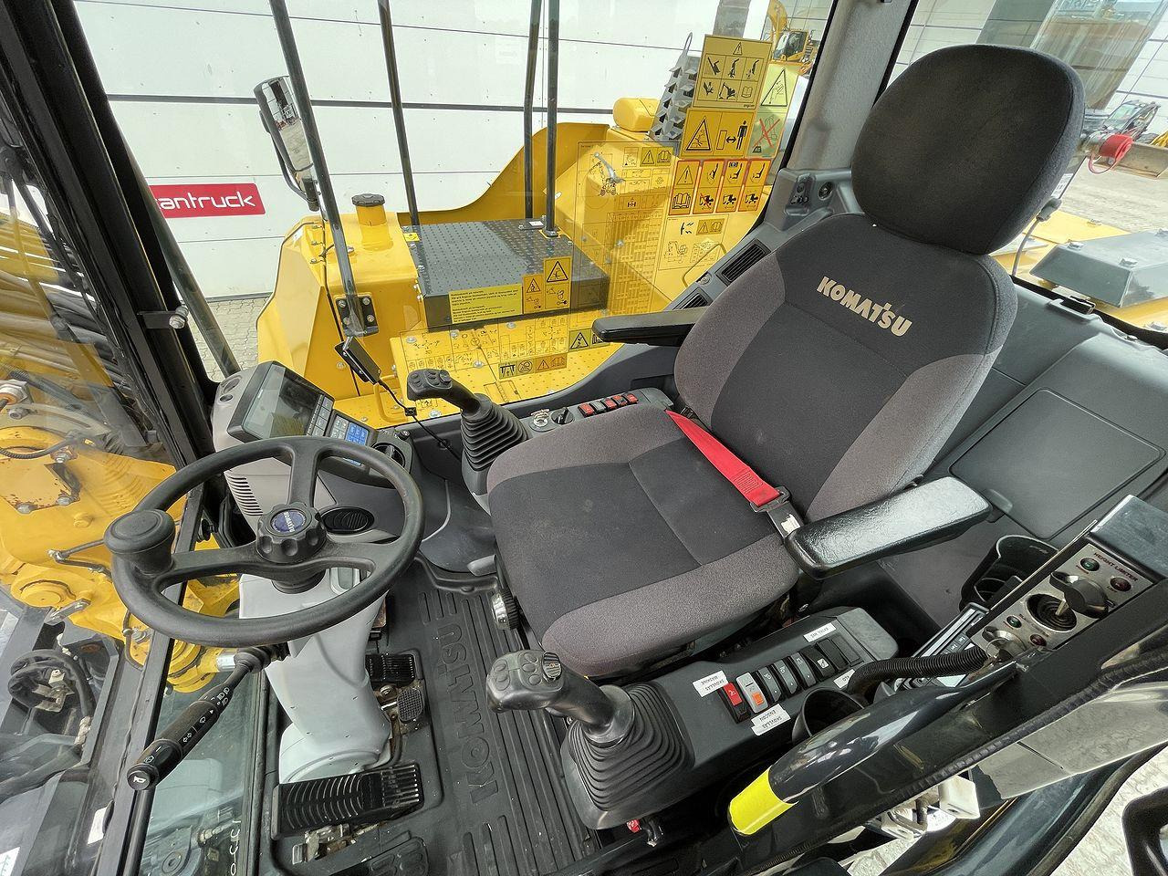 Komatsu PW118MR-11 - حفارة مصغرة: صور 3 Komatsu PW118MR-11 - حفارة مصغرة: صور 3