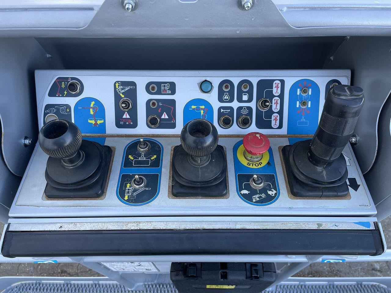 Manitou 160ATJ RC - رافعات سلة مفصلية: صور 3 Manitou 160ATJ RC - رافعات سلة مفصلية: صور 3