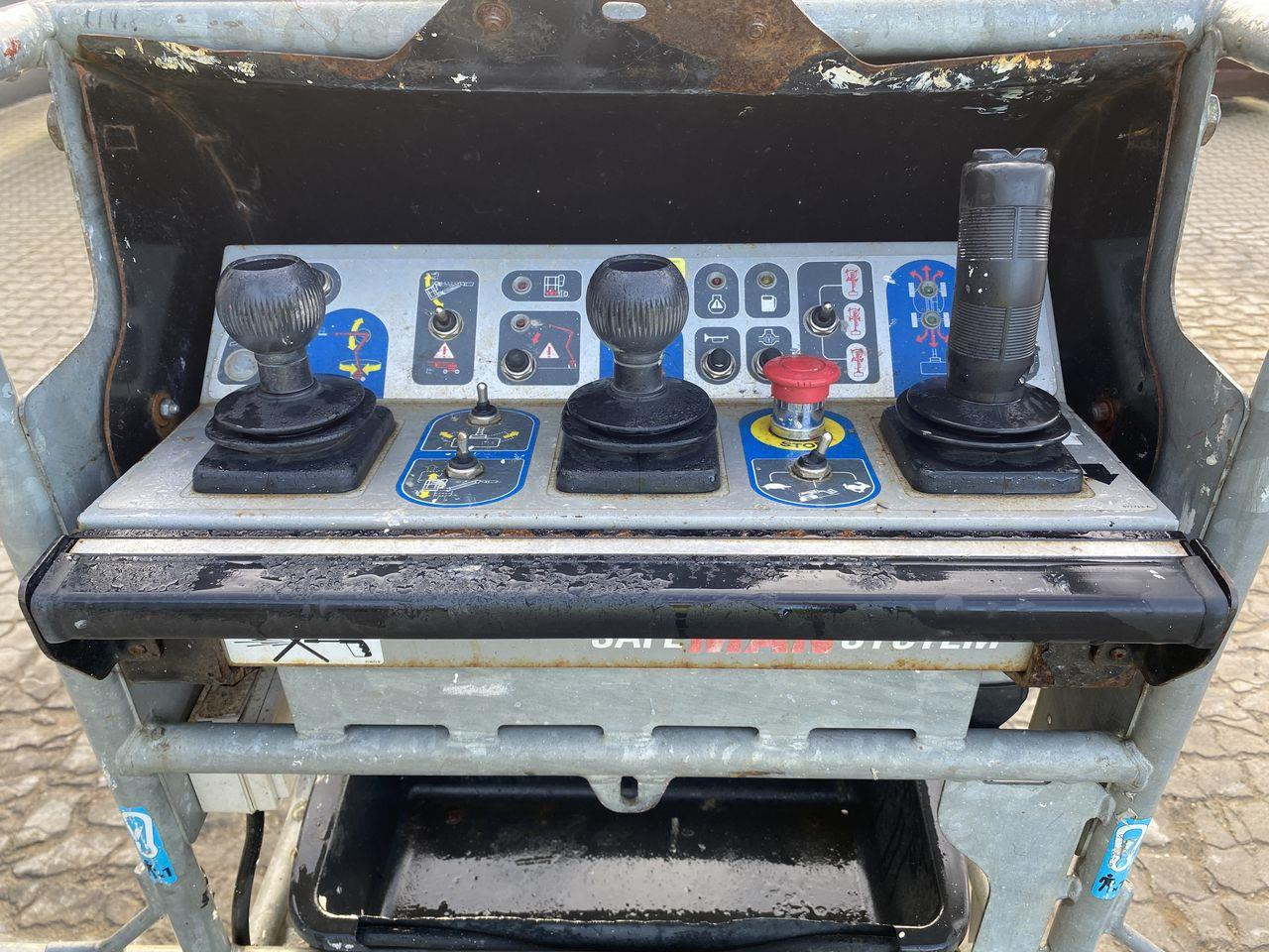 Manitou 160ATJ RC - رافعات سلة مفصلية: صور 3 Manitou 160ATJ RC - رافعات سلة مفصلية: صور 3