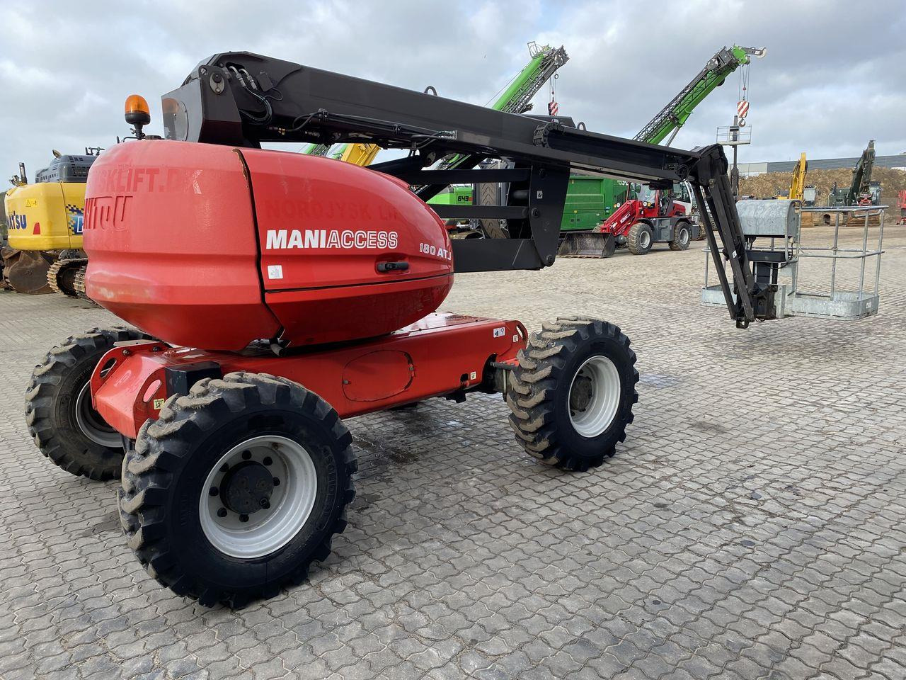 Manitou 180ATJ 2 RC - رافعات سلة مفصلية: صور 4 Manitou 180ATJ 2 RC - رافعات سلة مفصلية: صور 4