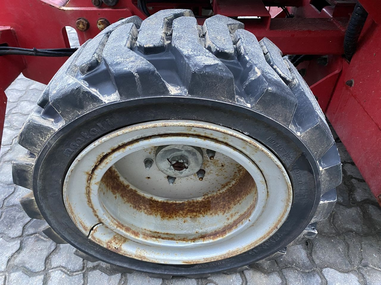 Mantall XD100RT - رافعات مقصية: صور 4 Mantall XD100RT - رافعات مقصية: صور 4