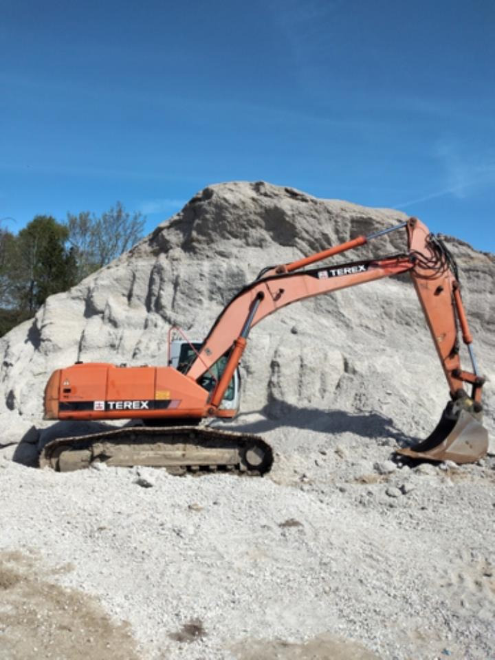 Terex TC240LC - حفارات زحافة: صور 1 Terex TC240LC - حفارات زحافة: صور 1