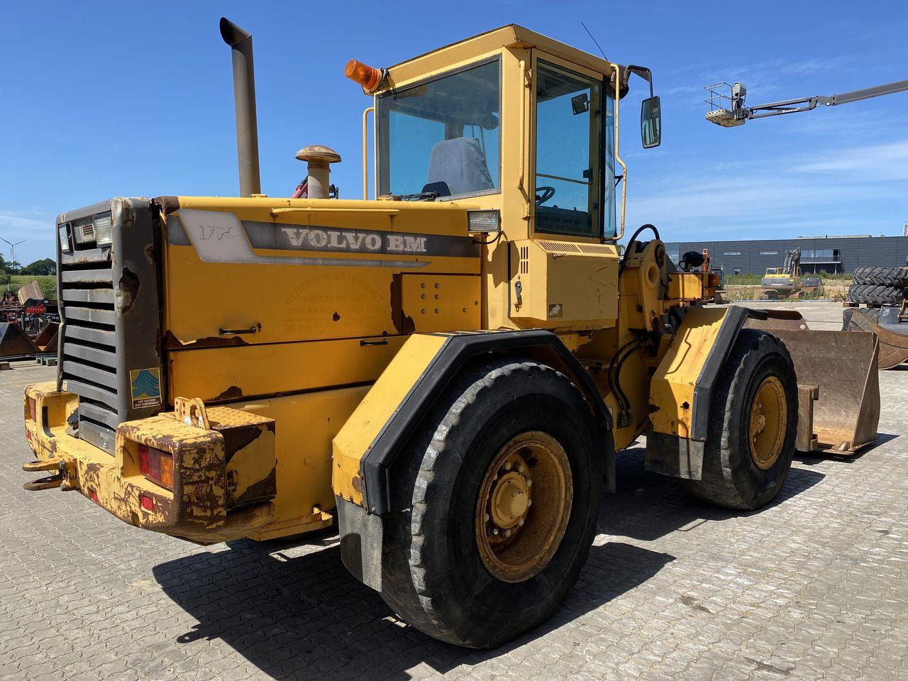 Volvo L70C - اللودر بعجل: صور 4 Volvo L70C - اللودر بعجل: صور 4