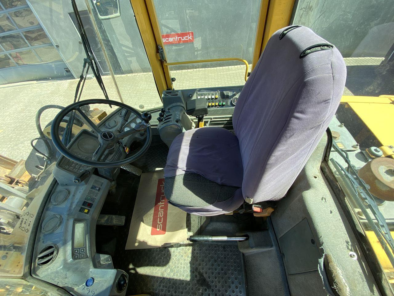 Volvo L70C - اللودر بعجل: صور 3 Volvo L70C - اللودر بعجل: صور 3