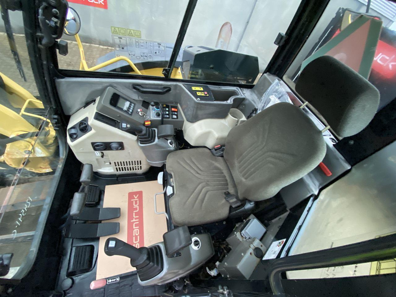 Yanmar VIO80-1A - حفارة مصغرة: صور 3 Yanmar VIO80-1A - حفارة مصغرة: صور 3